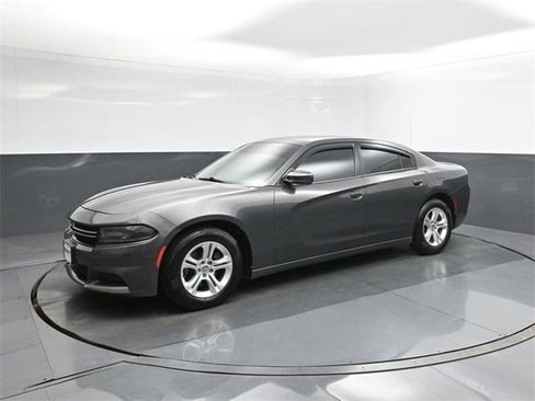 Used 2020 Dodge Charger SXT image 15