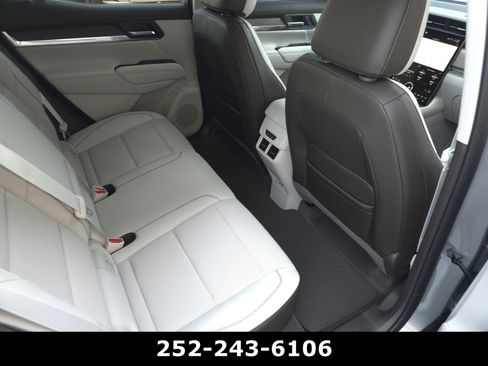 Used 2026 GMC Terrain Denali AWD/4WD image 41