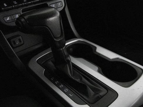 Used 2019 Chevrolet Colorado ZR2 image 25