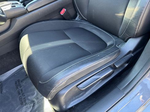 Used 2019 Honda Civic Sport image 16