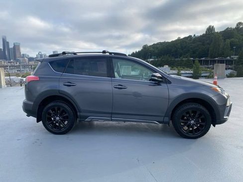 Used 2018 Toyota RAV4 Adventure AWD/4WD image 2