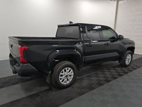 Used 2024 Toyota Tacoma SR image 2