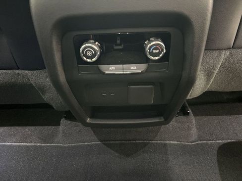 New 2026 Chevrolet Traverse Z71 w/ Enhanced Driving Package image 27