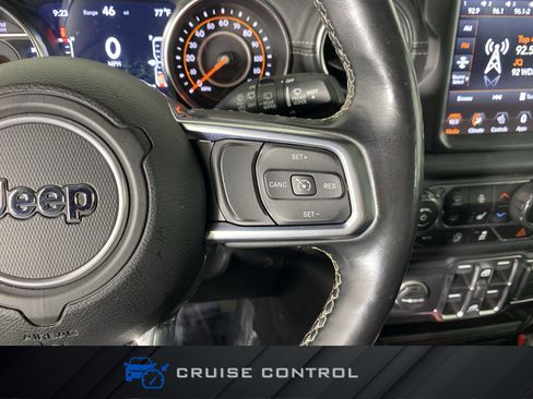 Used 2019 Jeep Wrangler Unlimited Sahara w/ Quick Order Package 24M Moab AWD/4WD image 24