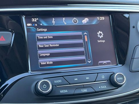 Used 2019 Buick Envision Essence image 24