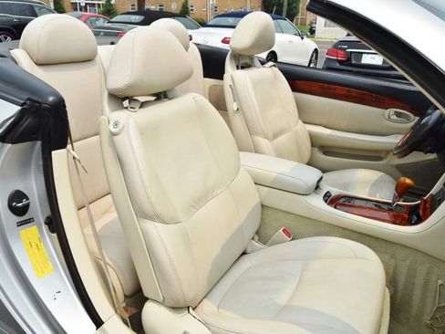 Used 2003 Lexus SC 430 Convertible RWD image 36