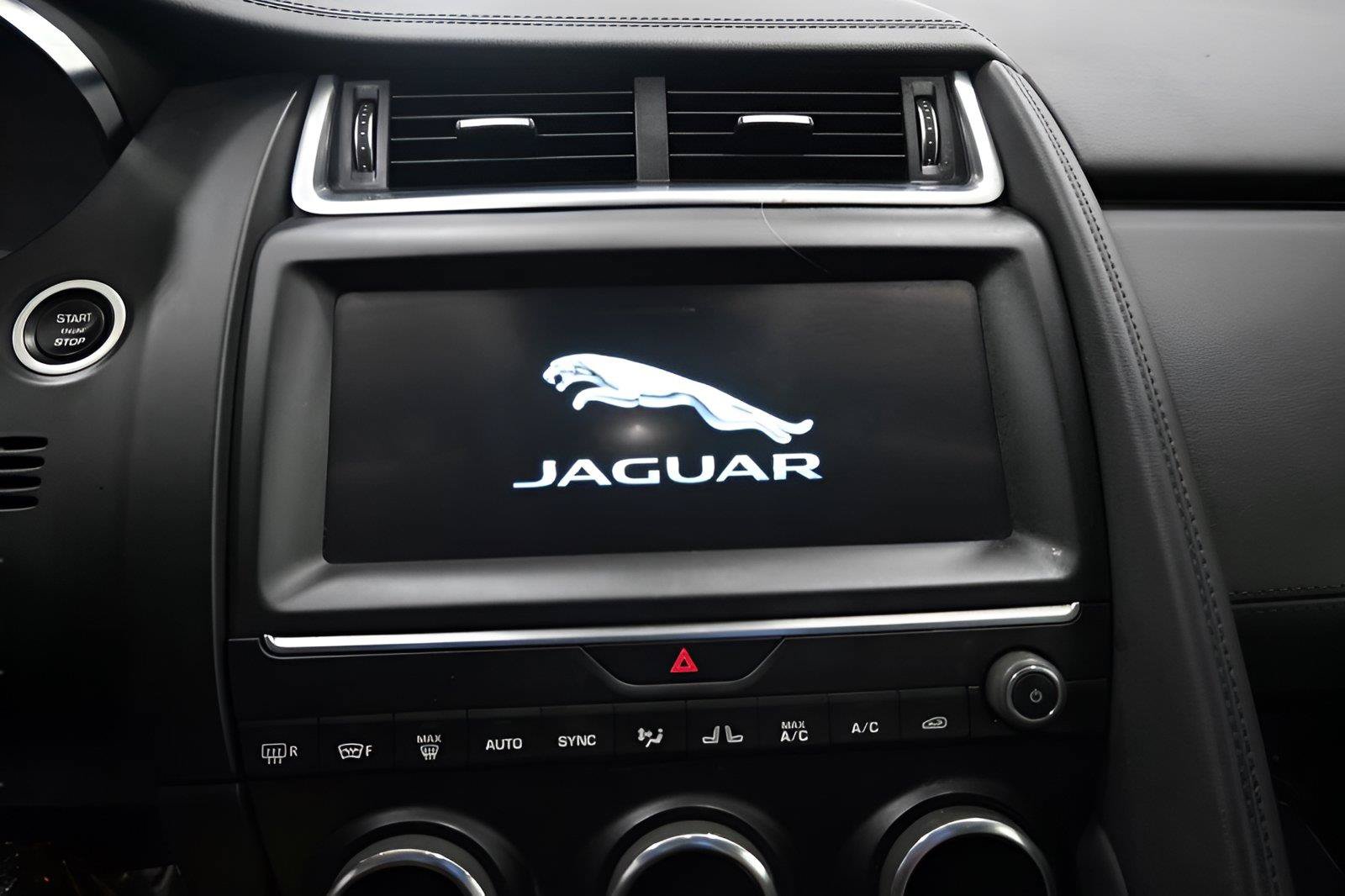 Used 2019 Jaguar E-PACE SE AWD/4WD image 22