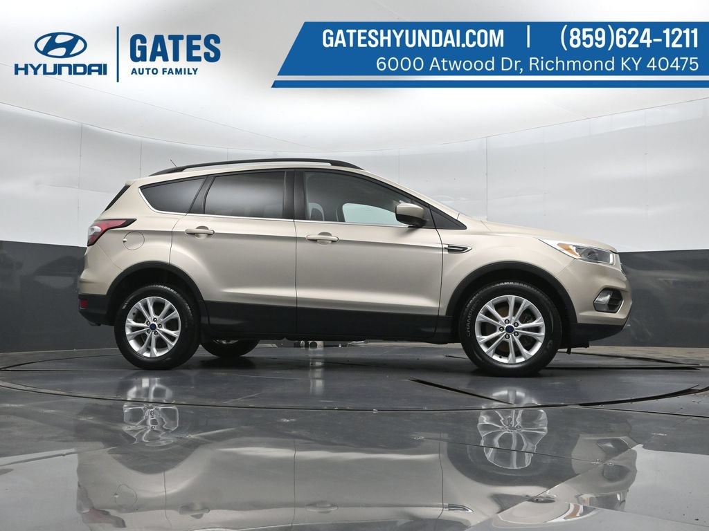 Used 2018 Ford Escape SE AWD/4WD image 37