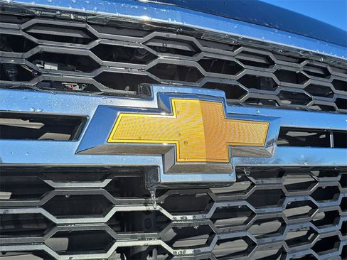 Certified 2017 Chevrolet Suburban LT image 32