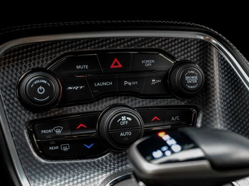 Used 2019 Dodge Challenger SRT Hellcat Redeye image 19