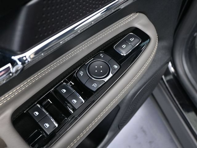 Used 2025 Lincoln Corsair Reserve w/ Jet Appearance Package AWD/4WD image 15