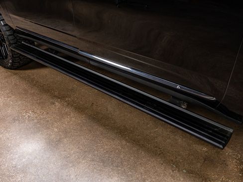 Used 2024 GMC Yukon XL Denali Ultimate image 13