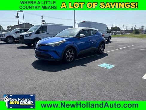 Used 2018 Toyota C-HR XLE FWD image 1