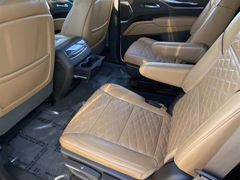 Used 2021 Cadillac Escalade Sport w/ Driver Assist Tech Package image 16