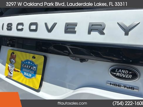 Used 2017 Land Rover Discovery HSE AWD/4WD image 12