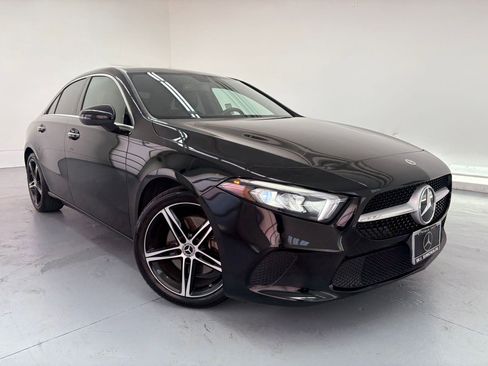 Used 2021 Mercedes-Benz A 220 image 5