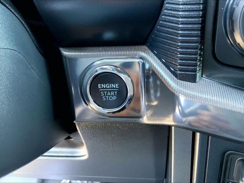 Used 2024 Ford F150 Lariat w/ Equipment Group 502A High AWD/4WD image 32