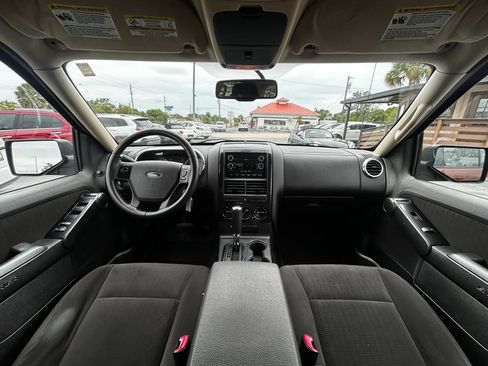 Used 2010 Ford Explorer Sport Trac XLT RWD image 38
