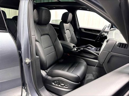 New 2026 Porsche Cayenne AWD/4WD image 29