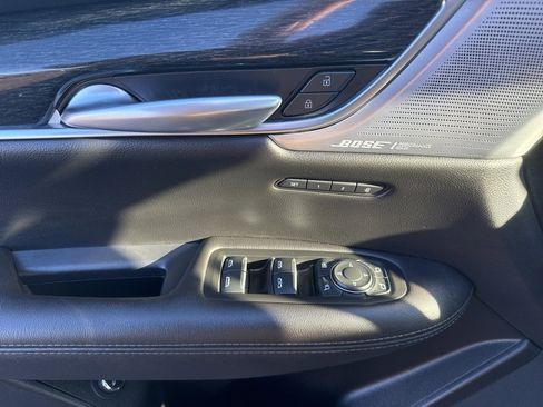 Used 2023 Cadillac XT5 Premium Luxury image 12