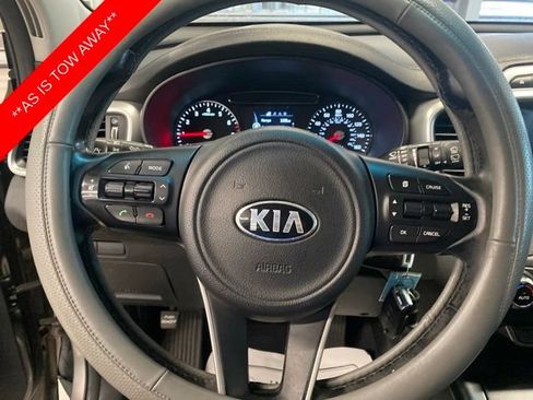 Used 2017 Kia Sorento AWD w/ LX Convenience Package image 14