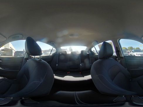 Used 2025 Nissan Altima 2.5 SV FWD image 41