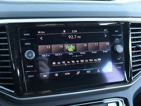 Used 2021 Volkswagen Atlas Cross Sport SEL Premium image 21