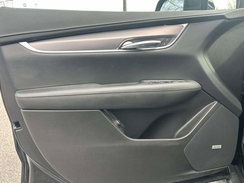 Used 2022 Cadillac XT5 Luxury image 16