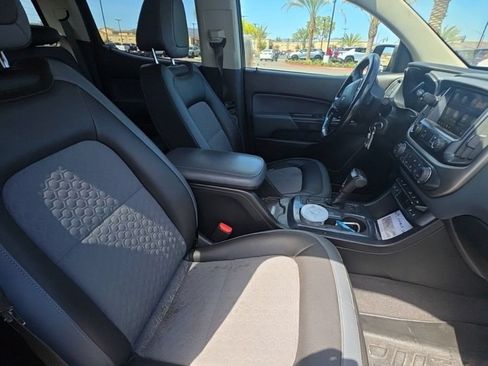 Used 2019 Chevrolet Colorado Z71 RWD image 6