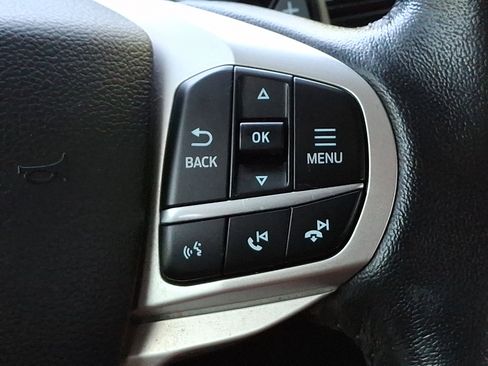 Used 2021 Ford Explorer XLT w/ Class III Trailer Tow Package AWD/4WD image 22