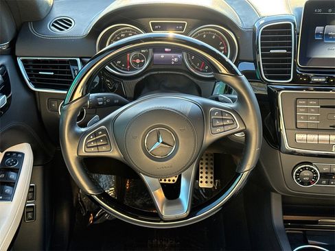 Used 2019 Mercedes-Benz GLS 550 4MATIC image 23