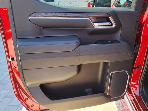 New 2026 GMC Sierra 1500 SLT image 42