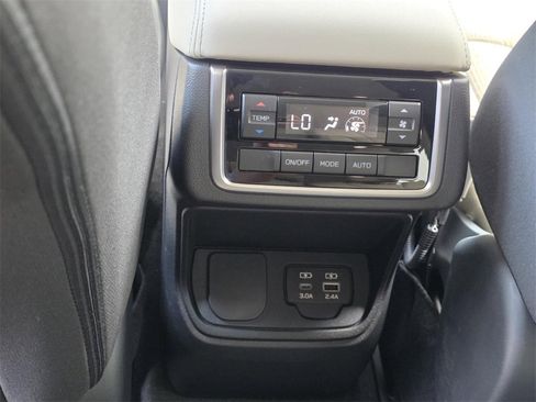 Certified 2025 Subaru Ascent Premium image 12