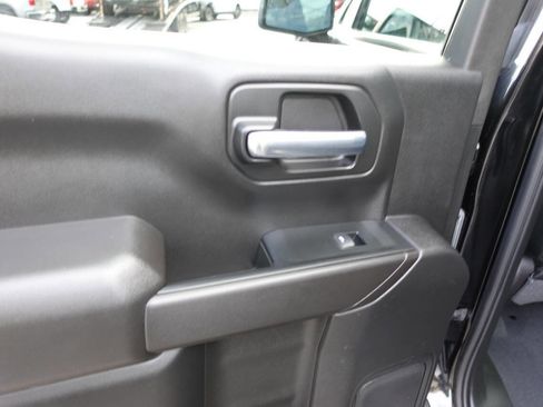 Used 2023 GMC Sierra 1500 Pro w/ Graphite Edition image 19