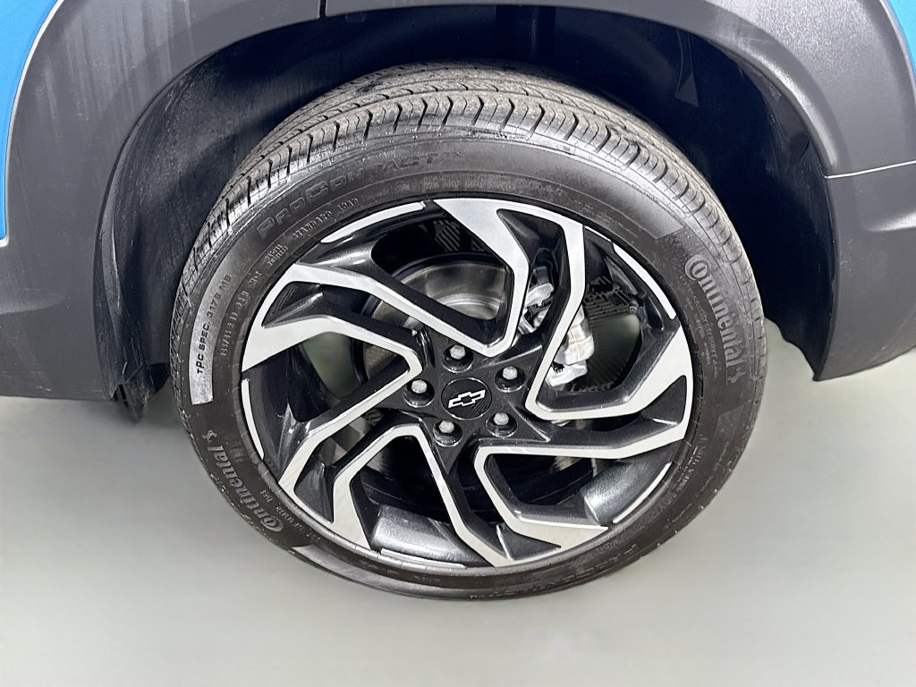 Used 2025 Chevrolet TrailBlazer RS AWD/4WD image 31