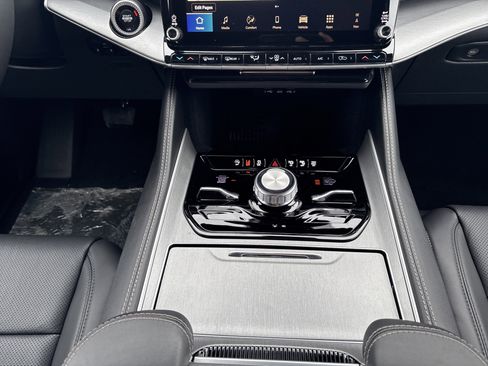 New 2026 Jeep Grand Wagoneer Limited AWD/4WD image 27