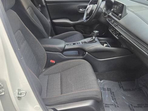 Certified 2024 Honda HR-V Sport image 18