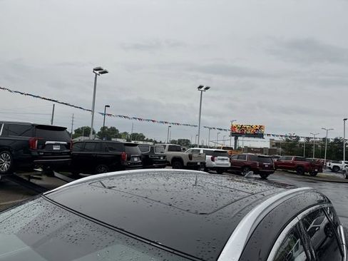 Used 2018 Nissan Murano Platinum w/ Cargo Package FWD image 8