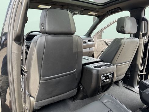 Used 2022 GMC Yukon Denali image 31