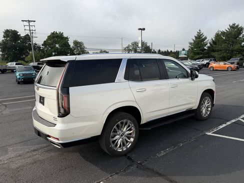 Used 2021 Cadillac Escalade Premium Luxury w/ Performance Package AWD/4WD image 4
