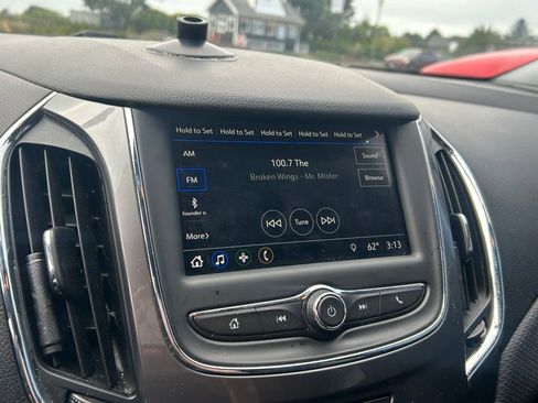 Used 2019 Chevrolet Cruze LS w/ LS Convenience Package FWD image 20