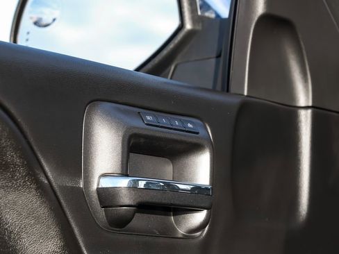 Used 2017 Chevrolet Silverado 1500 LTZ Z71 w/ LTZ Plus Package image 46