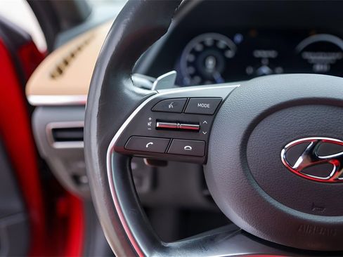 Used 2020 Hyundai Sonata Limited image 15