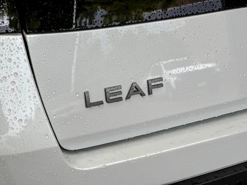 New 2026 Nissan Leaf SV+ w/ Illuminated Package FWD image 26