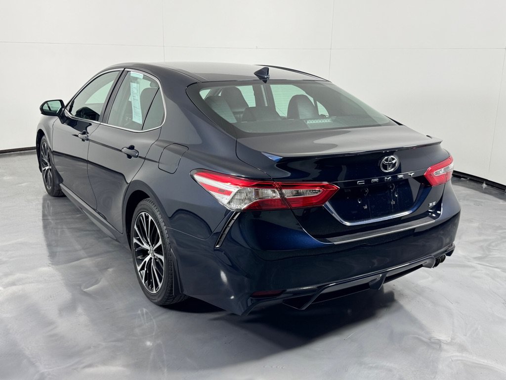 Used 2020 Toyota Camry SE FWD image 7
