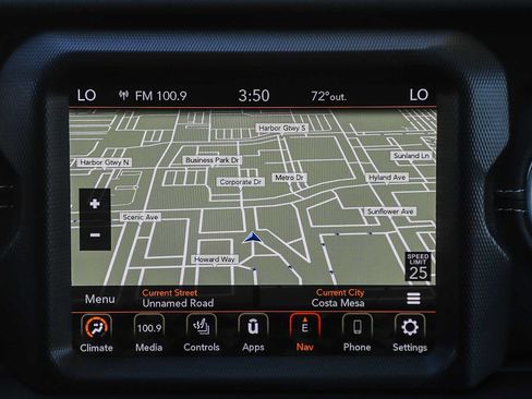 Used 2023 Jeep Wrangler Unlimited Sahara w/ Cold Weather Group AWD/4WD image 15
