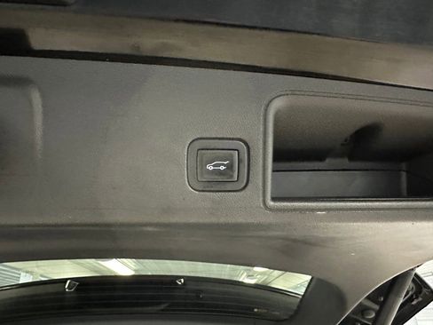 Certified 2023 GMC Terrain SLE w/ Driver Convenience Package image 23