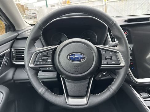 Used 2025 Subaru Outback Limited image 16