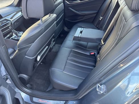 Used 2018 BMW 530i xDrive image 25