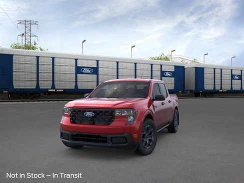 New 2026 Ford Maverick XLT w/ Equipment Group 301A AWD/4WD image 2